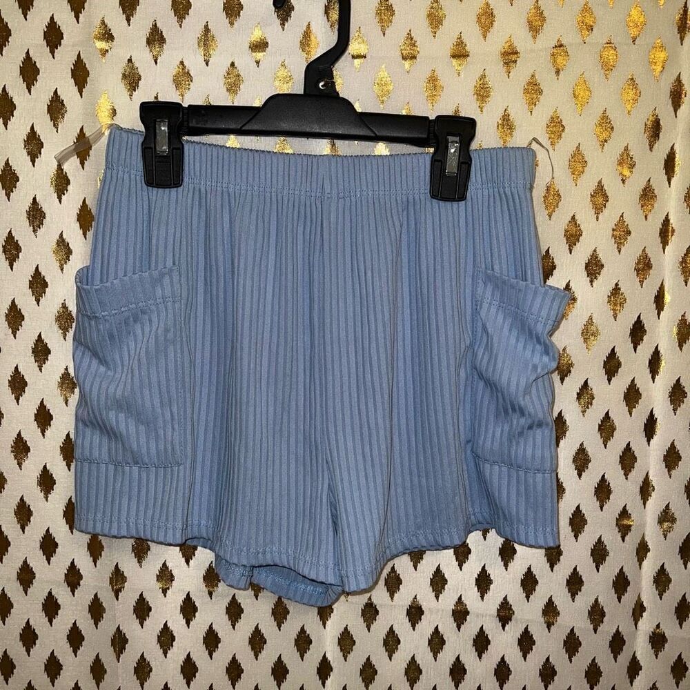Blue blush athletic shorts size M